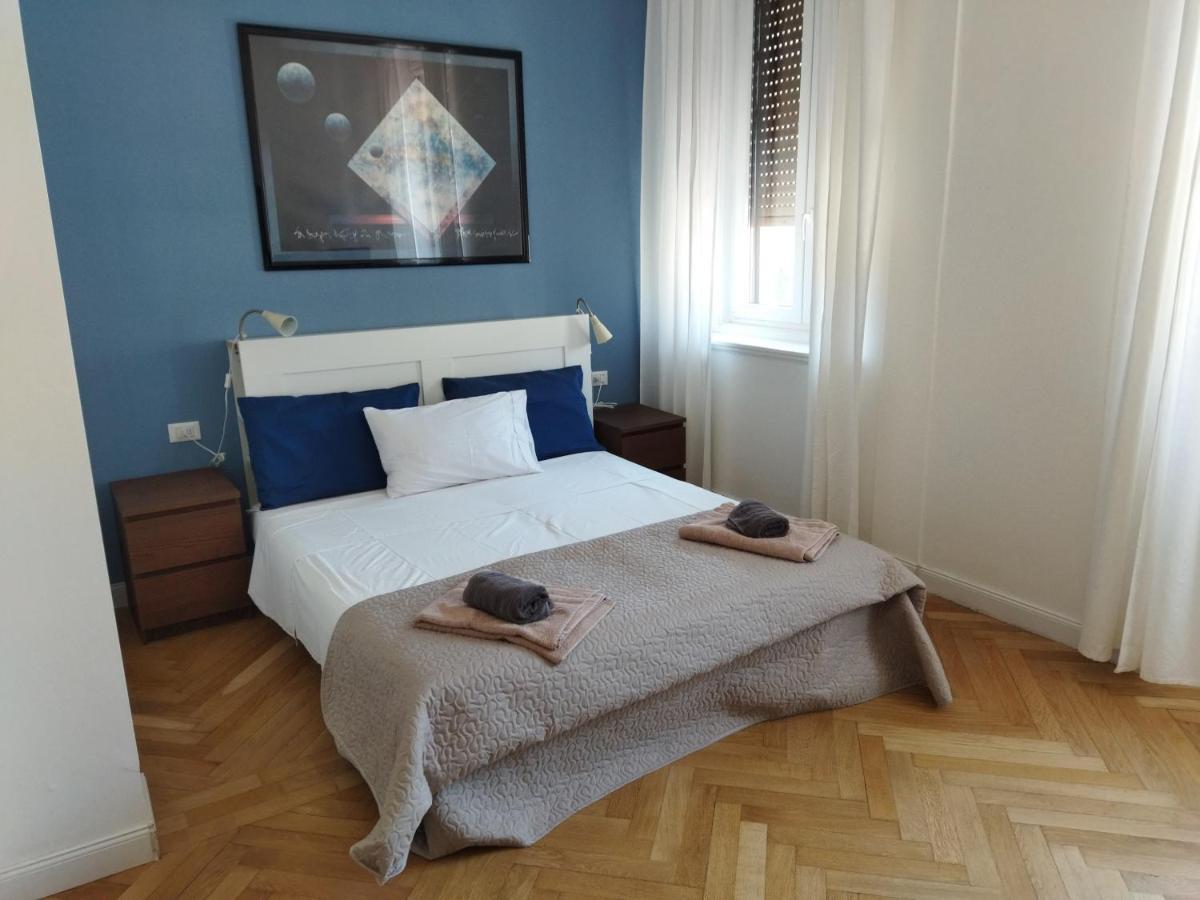 Piazza Goldoni Rooms Terst Exteriér fotografie