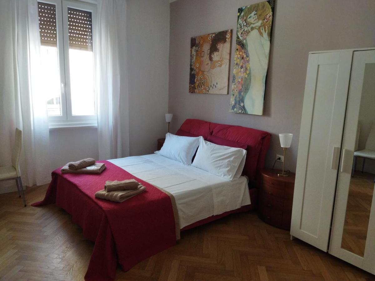Piazza Goldoni Rooms Terst Exteriér fotografie